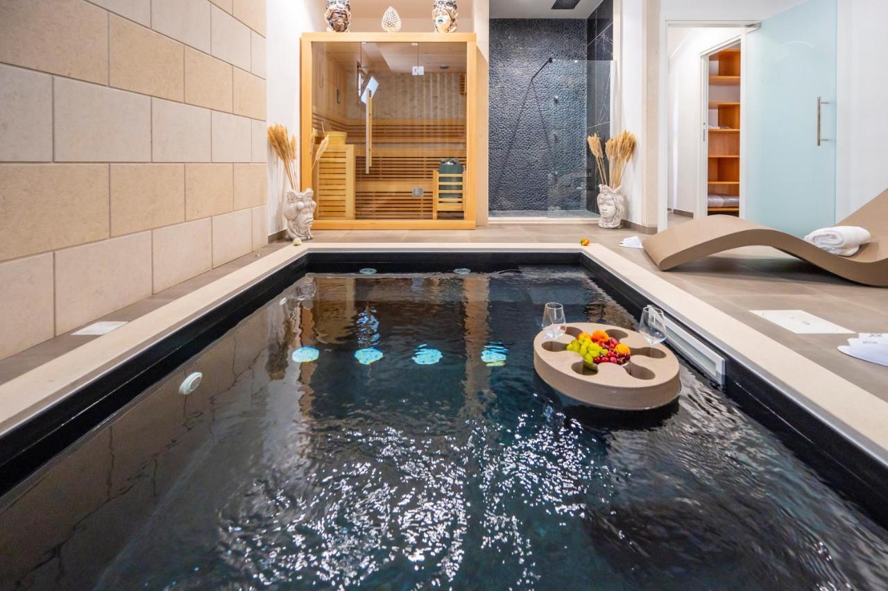 Villa Carmiano: Luxury Seaside Retreat with Spa and Pool Avola Exterior photo