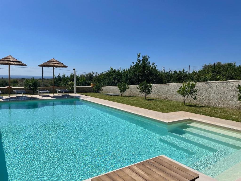 Villa Carmiano: Luxury Seaside Retreat with Spa and Pool Avola Exterior photo